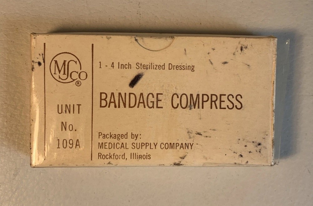 WWII MSCO Eye Dressing Packet, 2 Bandage Compress, Triangular & Adhesive Bandage