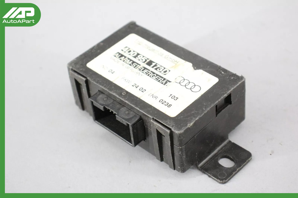 ✅ 2003 Audi A6 S8 Theft Alarm Locking Module 4D0951173D OEM