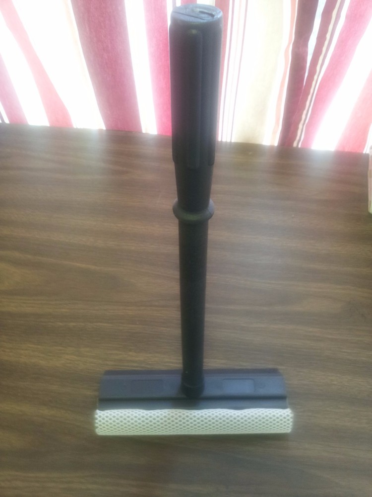 WINDOW/WINDSHIELD 20" SQUEEGEE WITH RUBBER SCRAPER & HANDLE/CARS/GAS STATIONS