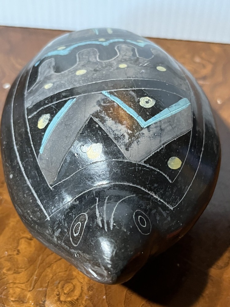 2 Aztec ceramic turtle and vase