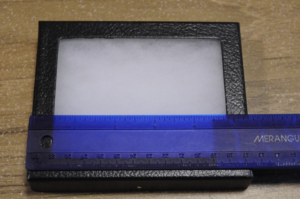 Riker style display box 4" X 5" X 3/4" GB-145