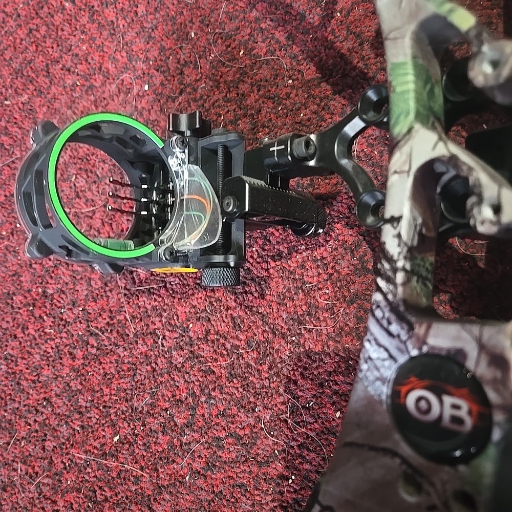 Obsession Hemmorhage Bow, RH, 28" Draw, 70lb