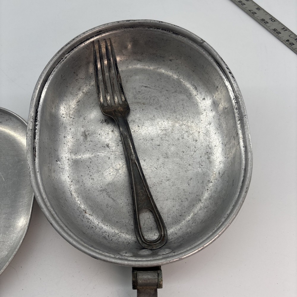 ORIGINAL WW1 US ARMY MESS KIT-DATED 1918 With Fork