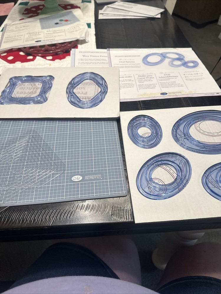 Creative Memoriesoval And Wavyy Patterns, Mat