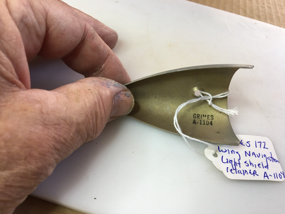 Grimes 172 Wing Navigator Light Shield Retainer A-1104