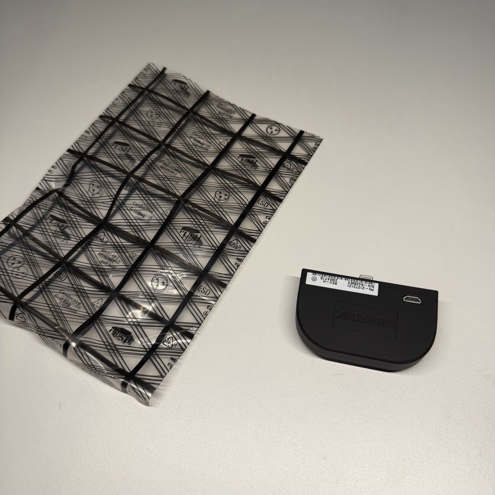 Magtek Magnesafe iDynamo 5 iPhone & iPad Credit Card Reader 21073131