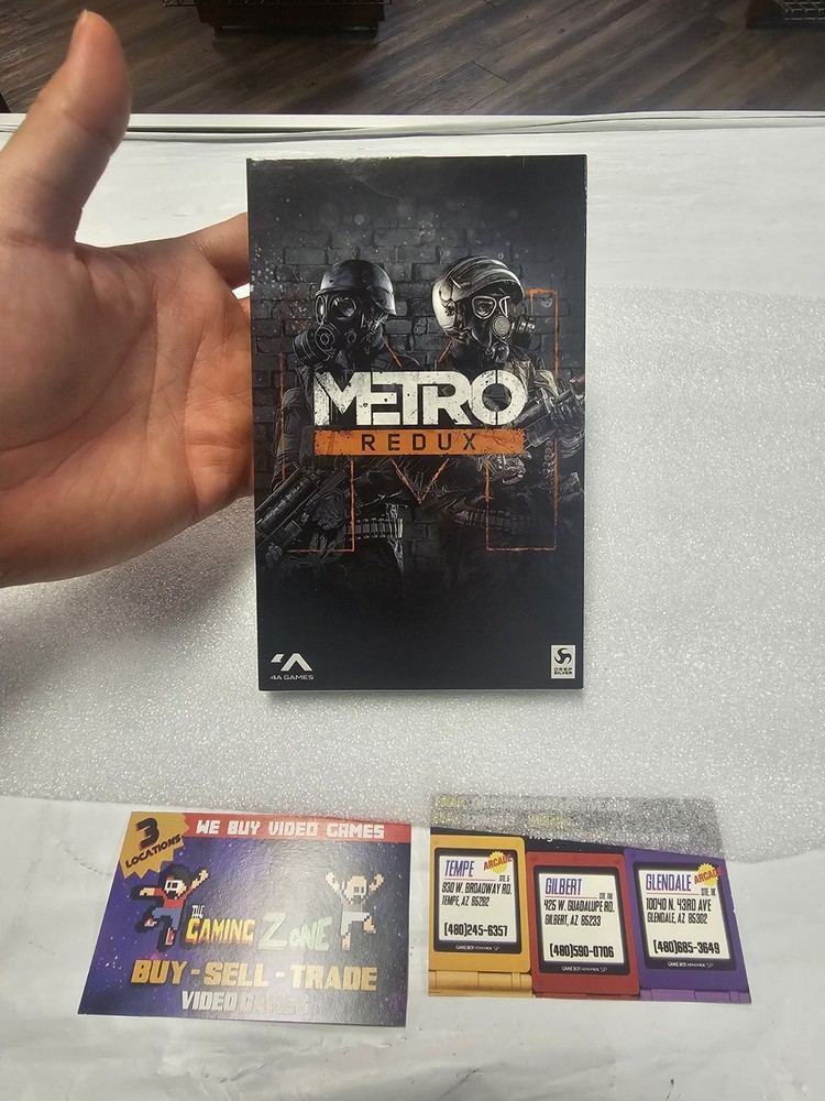 Authentic Replacement Original Case & Sleeve. Metro Redux (Nintendo Switch)