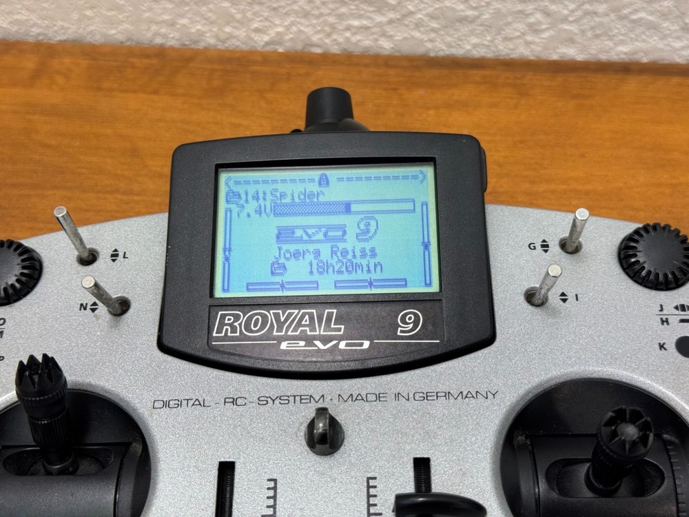 Multiplex Royal Evo 7 HFMS-72 Digital RC System Transmitter, No Antenna/Battery