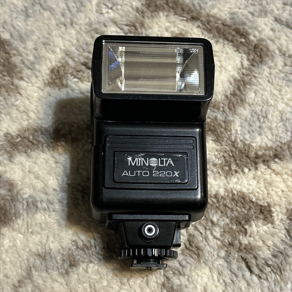 Minolta Auto 220X Flash