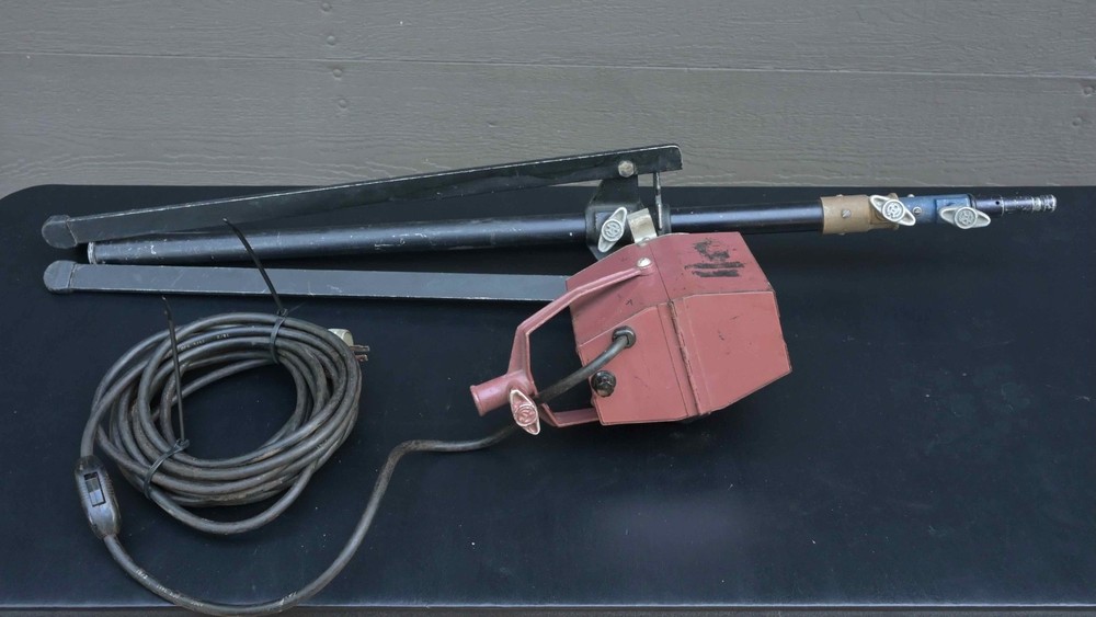 Mole Richardson Mini Mole Light with Stand Hollywood Art Deco READ (#18598)