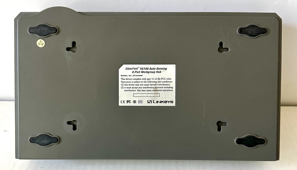 Linksys EtherFast 10/100 Auto-Sensing EFAH08W 8-Port Workgroup External Hub