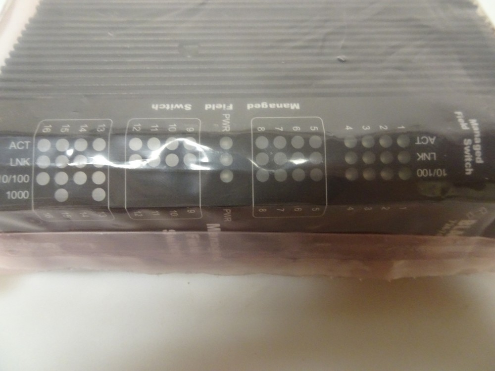 Black Box Managed Field Switch LE2325A-24VDC