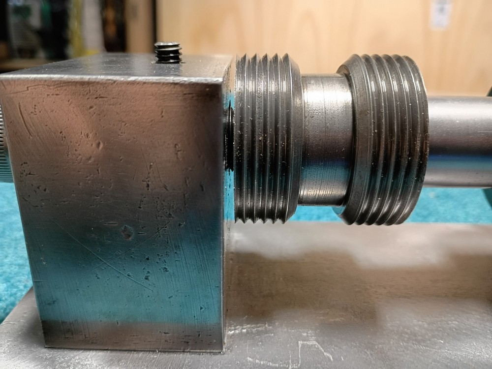 Steel Rectangular Fixture Block with Rotating Shaft and Threaded Collars, 30cm