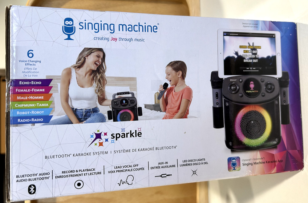 Singing Machine Sparkle Bluetooth LED Lights Karaoke System New in Box