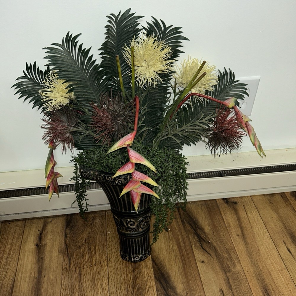 Wall Hanging Container With Tropical Flowers