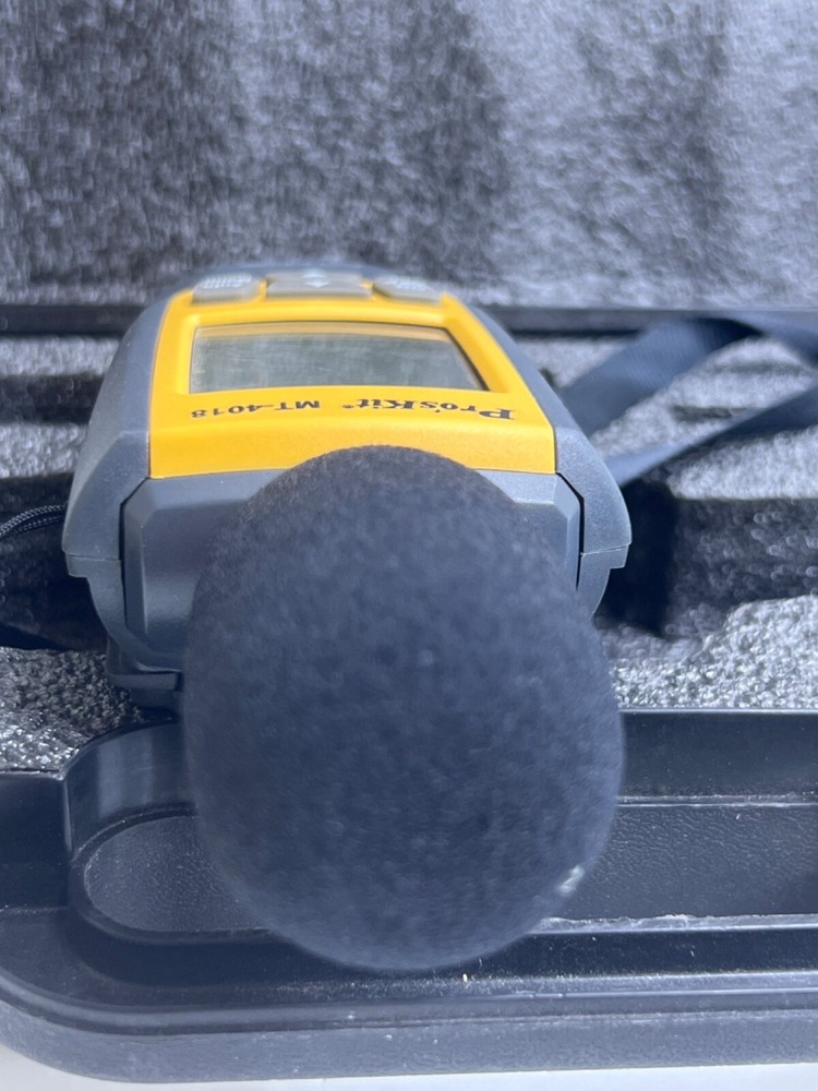 PROSKIT MT-4018 SOUND LEVEL METER