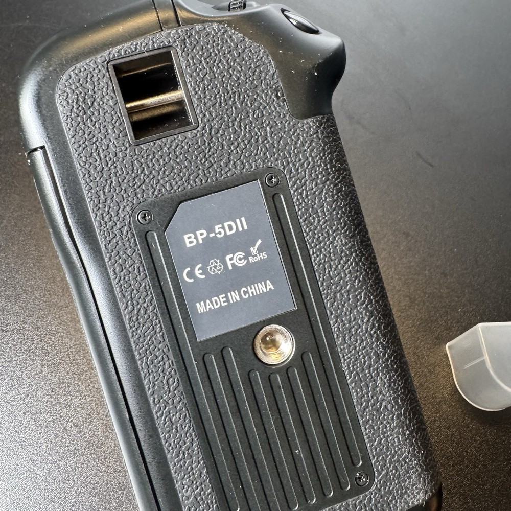 Battery Pack (with Original Button Block) BP-5Dii for Canon EOS-5D Mark II BP-5D