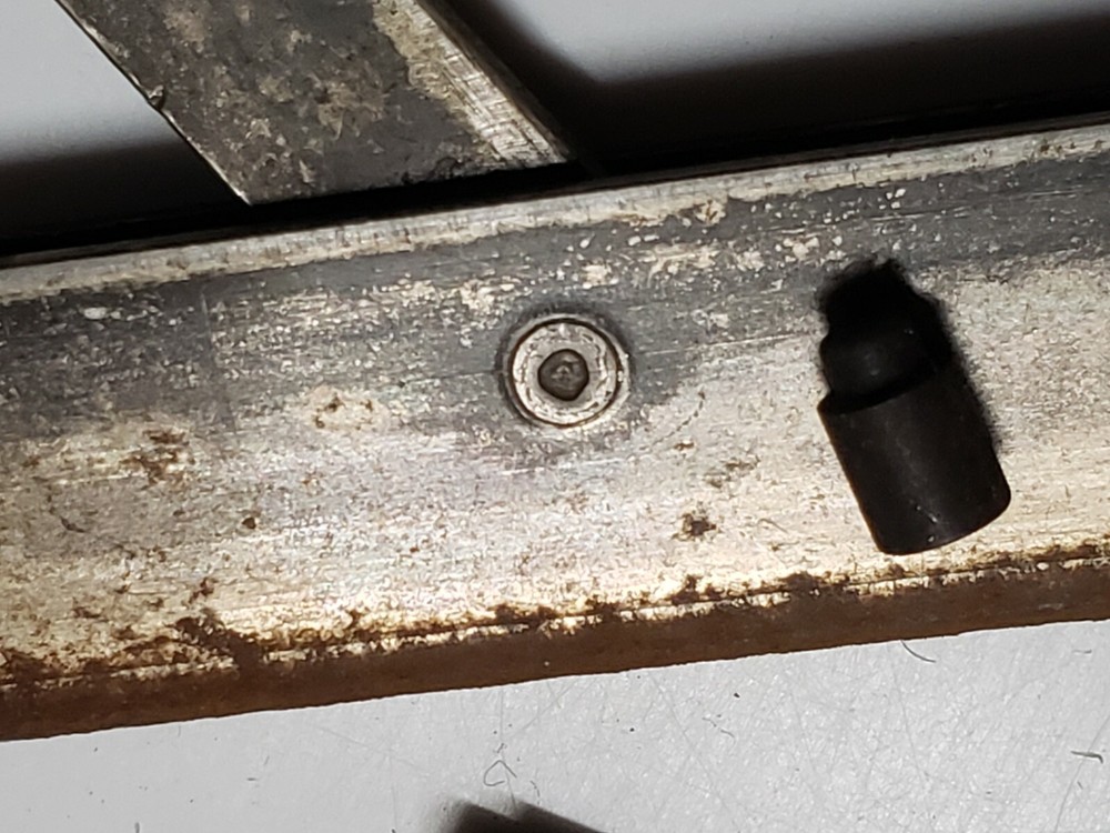 Early Benjamin 700,710,720,310, 312, 317 step rivet