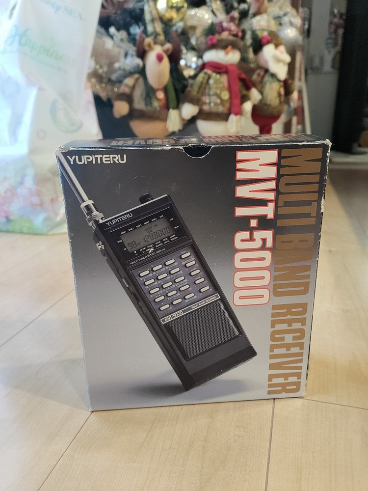 YUPITERU MVT-5000 airband multiband scanner