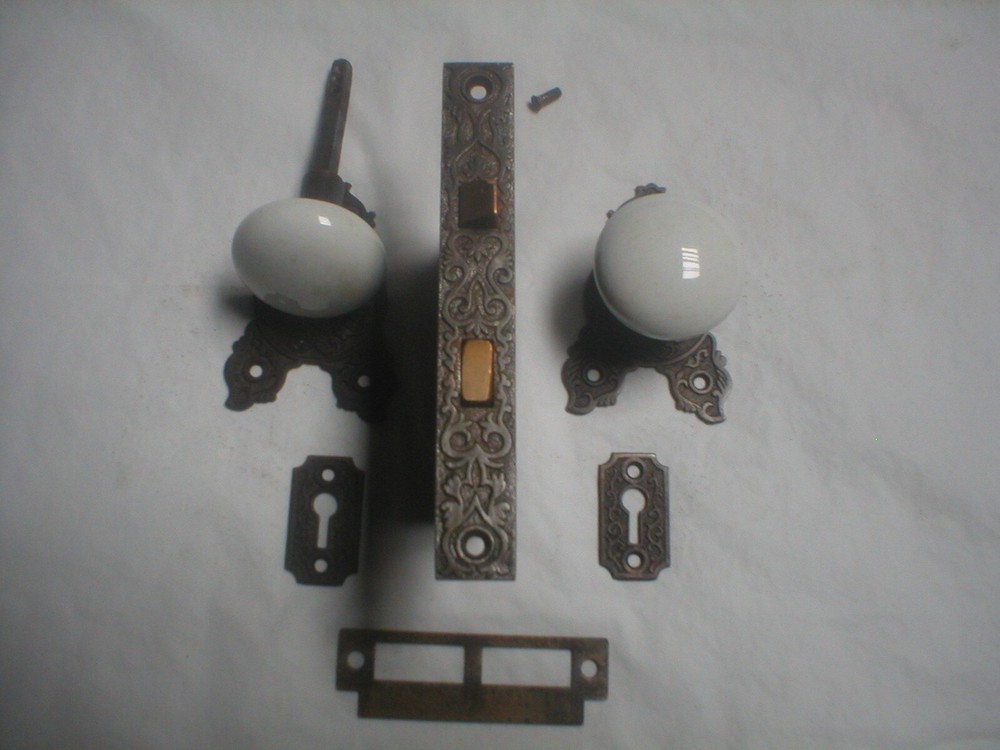 Antique Victorian Decorative Door Hardware