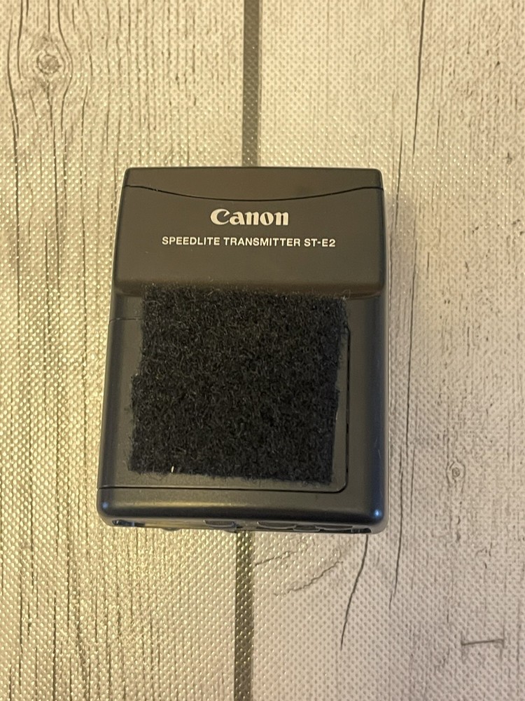 Canon ST-E2 Speedlite Transmitter - Good Condition