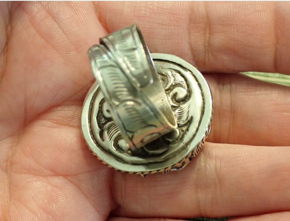 Turquoise Ring adjustable in Tibetan design