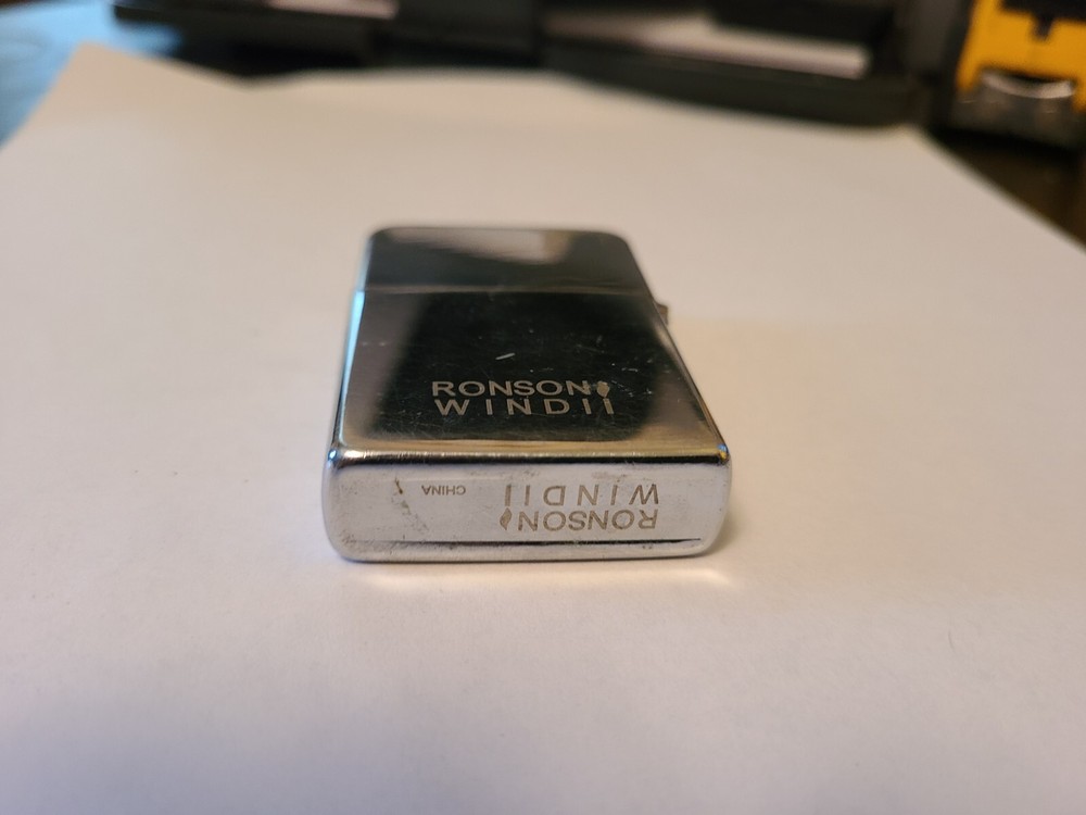 Vintage RONSON Wind II Pocket Cigarette Lighter