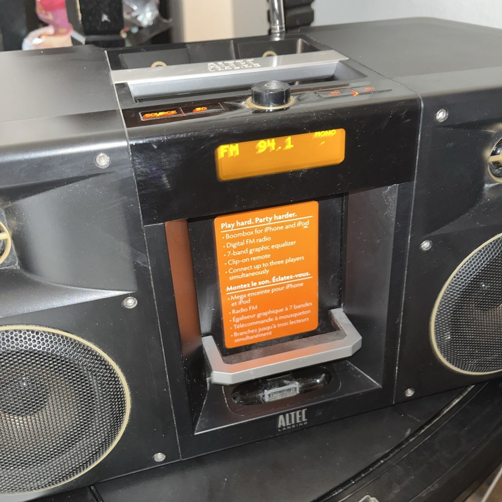 Altec Lansing iMT800 inMotion Boombox
