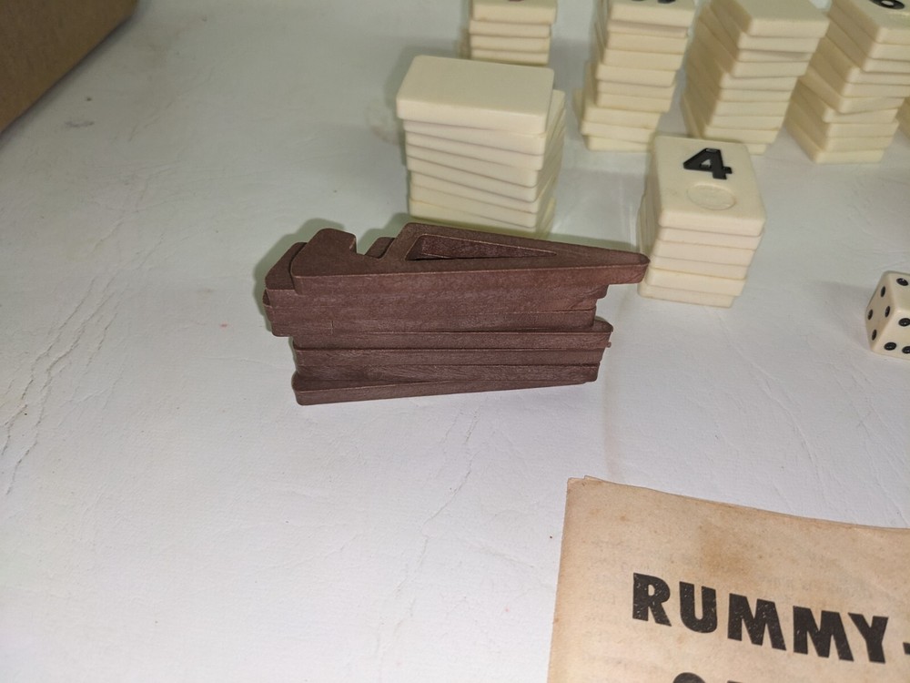 Rummy-Galore Vintage Rummy Tile Game W/ Case (BB9)