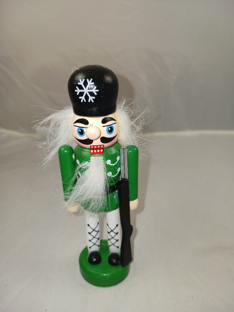 4.5 Inch Nutcracker Card Holder -- Green