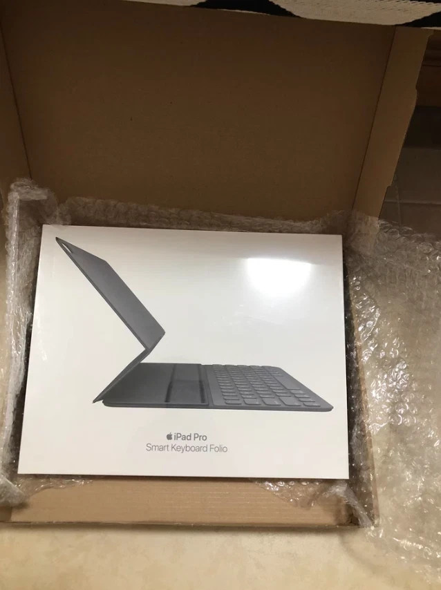 Apple iPad Pro 12.9 (3rd) Gen Generation Smart Folio Case Keyboard Cover