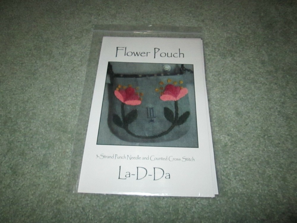 LA-D-DA "FLOWER PUNCH" PUNCH NEEDLE DESIGN PATTERN