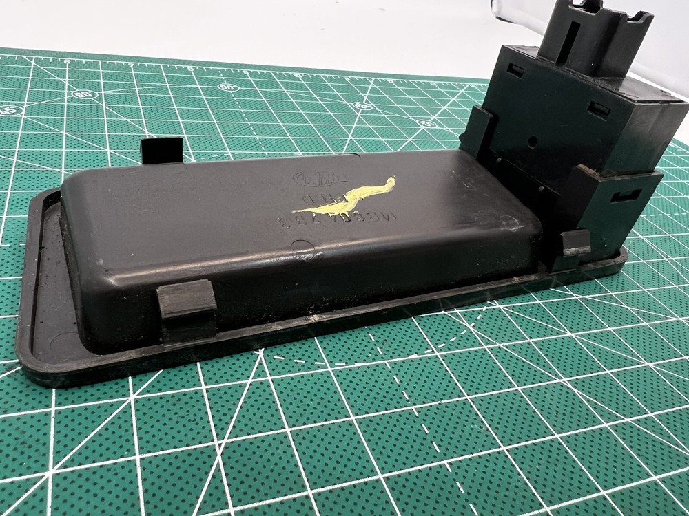 1991 - 1996 Dodge Stealth Cruise Speed Switch Button Control With Black Trim.