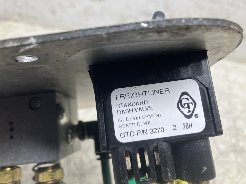 2008-2021 Freightliner CASCADIA GAUGE AND SWITCH Dash Panel - Used