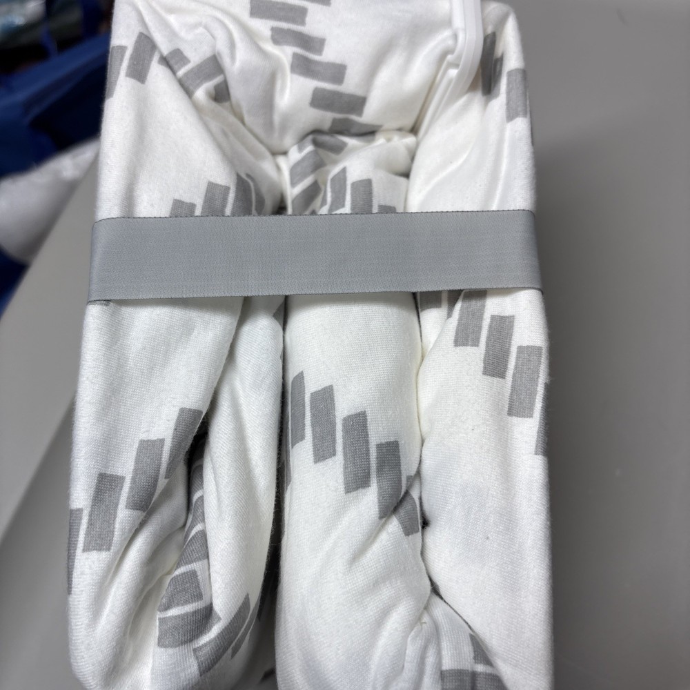 Cloud Island 2 Pack Jersey Crib Fitted Sheets Gray and White New with Tags