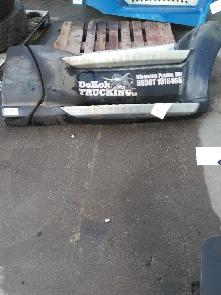 For 2008 KENWORTH T660 SIDE FAIRING Right ,  MN