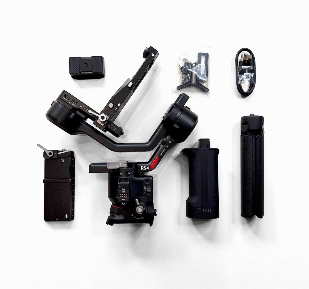 DJI RS 4 3-Axis Gimbal Stabilizer for Cameras W/Box Model RS4001 Open Box