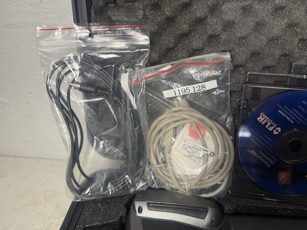 FLIR E65 Thermal Monocular Handheld Thermal Imaging Camera Great Working