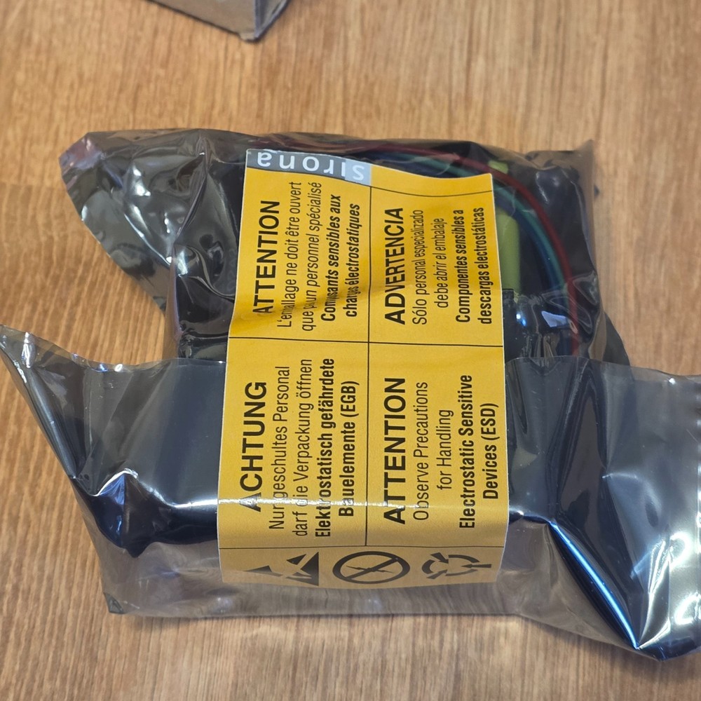 Sirona CEREC Primemill Air Pump Replacement w/ Bracket | REF: 6718485