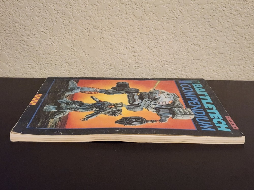 The Battletech Compendium 1640 Soft Cover 1990