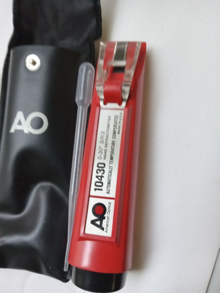 AO Automatic Temperature Compensated Hand Held Refractometer 10430