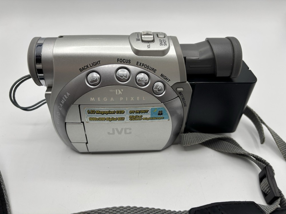 JVC GR-D200EK Handheld MiniDV Camcorder Silver