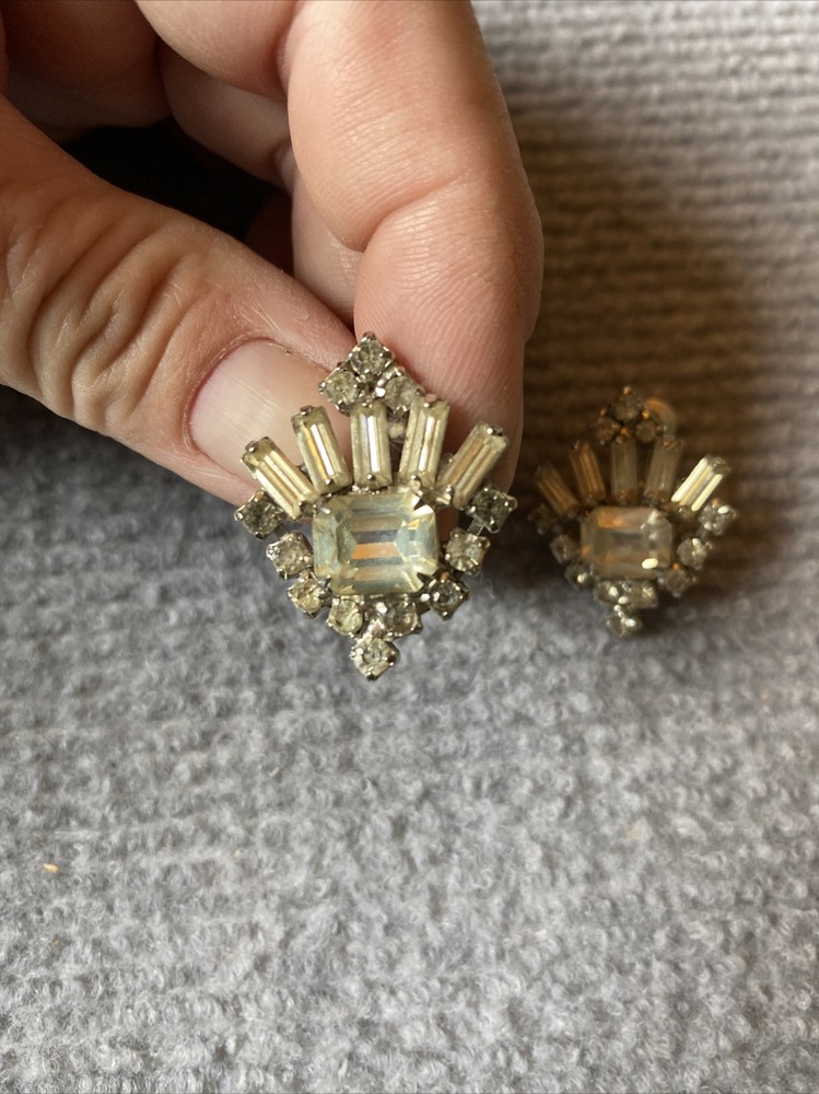 Vintage Rhinestone Screw Back Earrings Set L