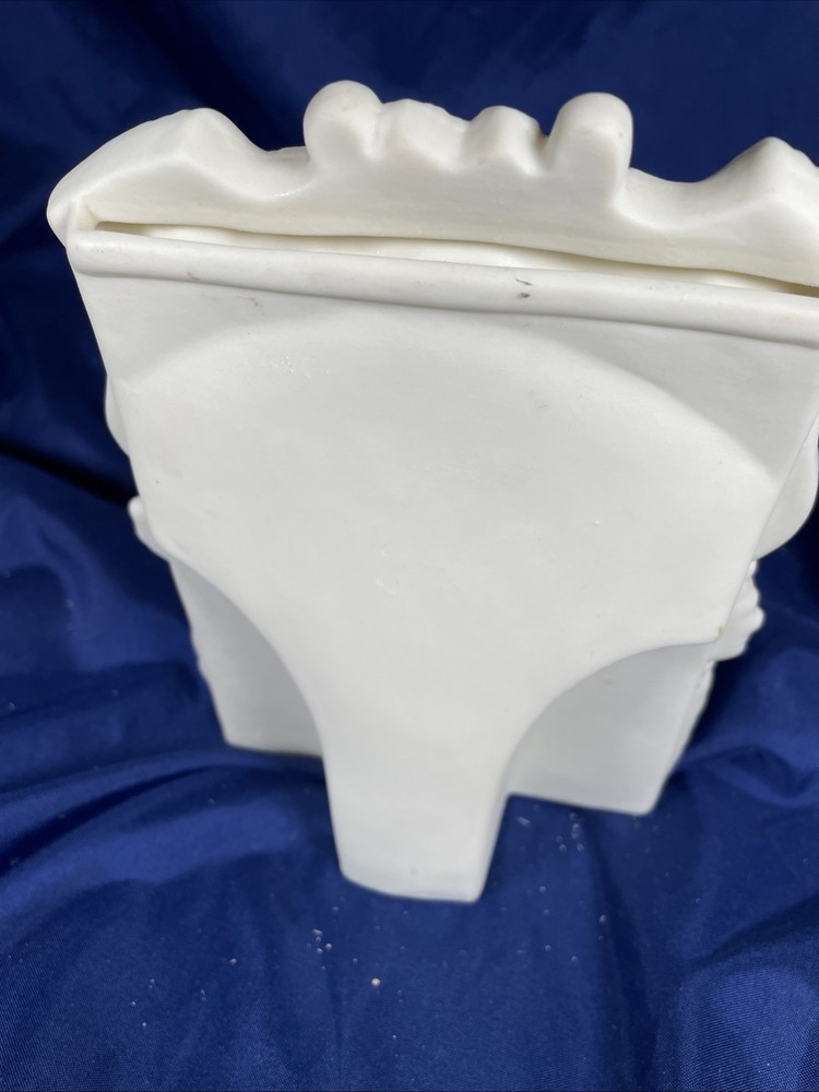 Raised Relief Cherub Porcelain Picture Frame Winter White Medium