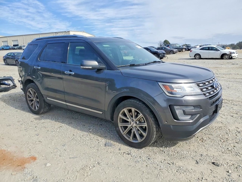 Fuse Box Engine Fits 17 EXPLORER 4951483