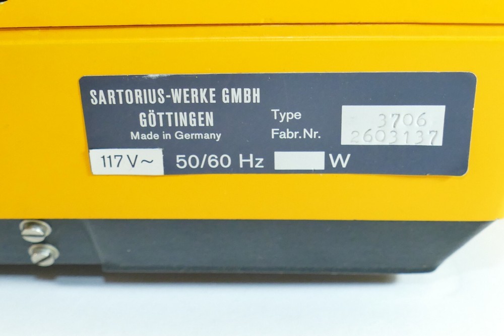 Vintage Sartorius digital lab scale balance 3706