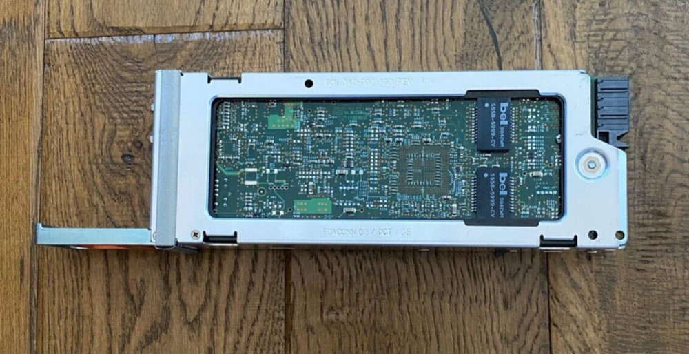 EMC 103-051-100E, SAN Management Module w/latch handle