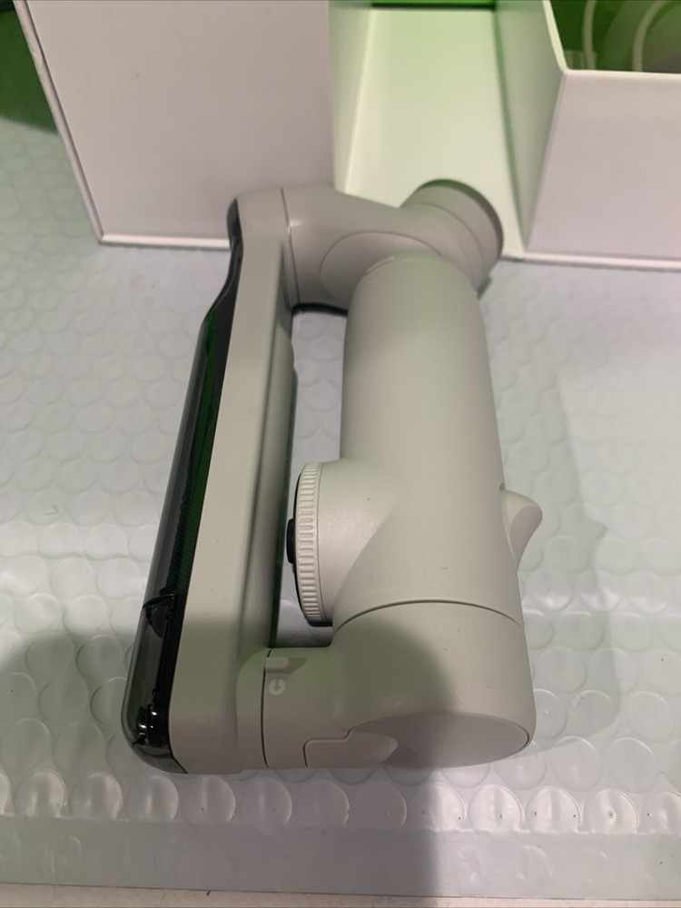 Insta360 Flow Creator Kit Smart Phone Axis Gimbal Stabilizer Gray Open Box