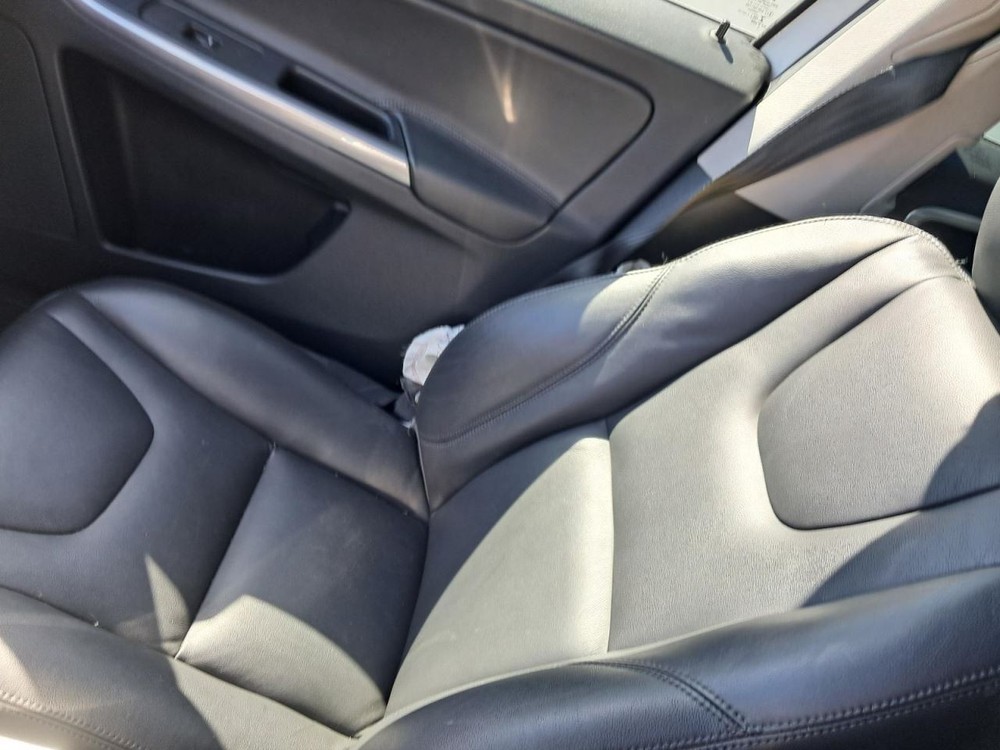 XC60 2015 Glove Box 4827274