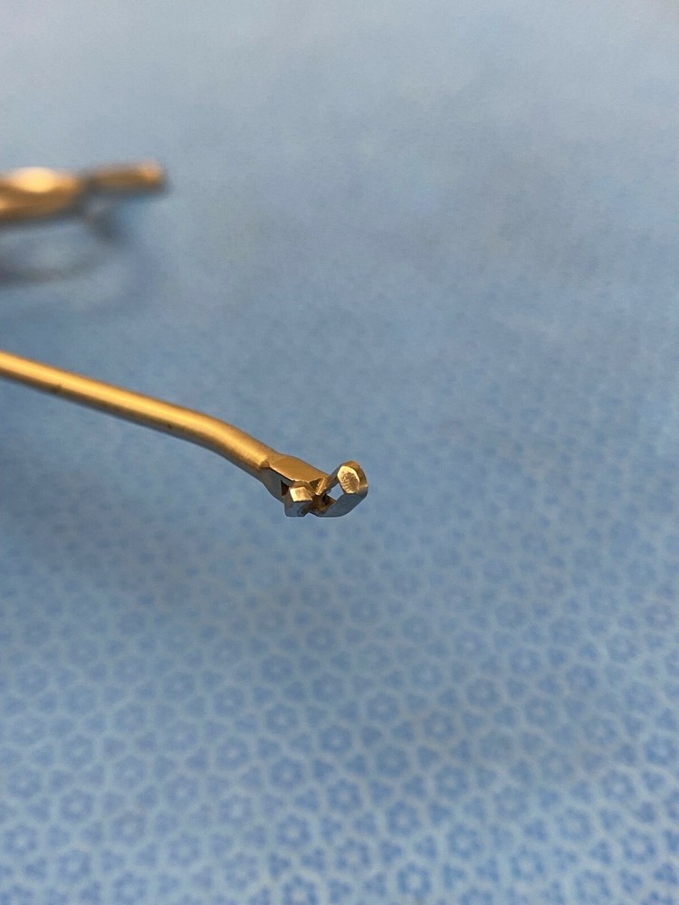 Shutt-Linvatec 32.16314 Blunt Left Tip Forceps 2.75mm Arthroscopic